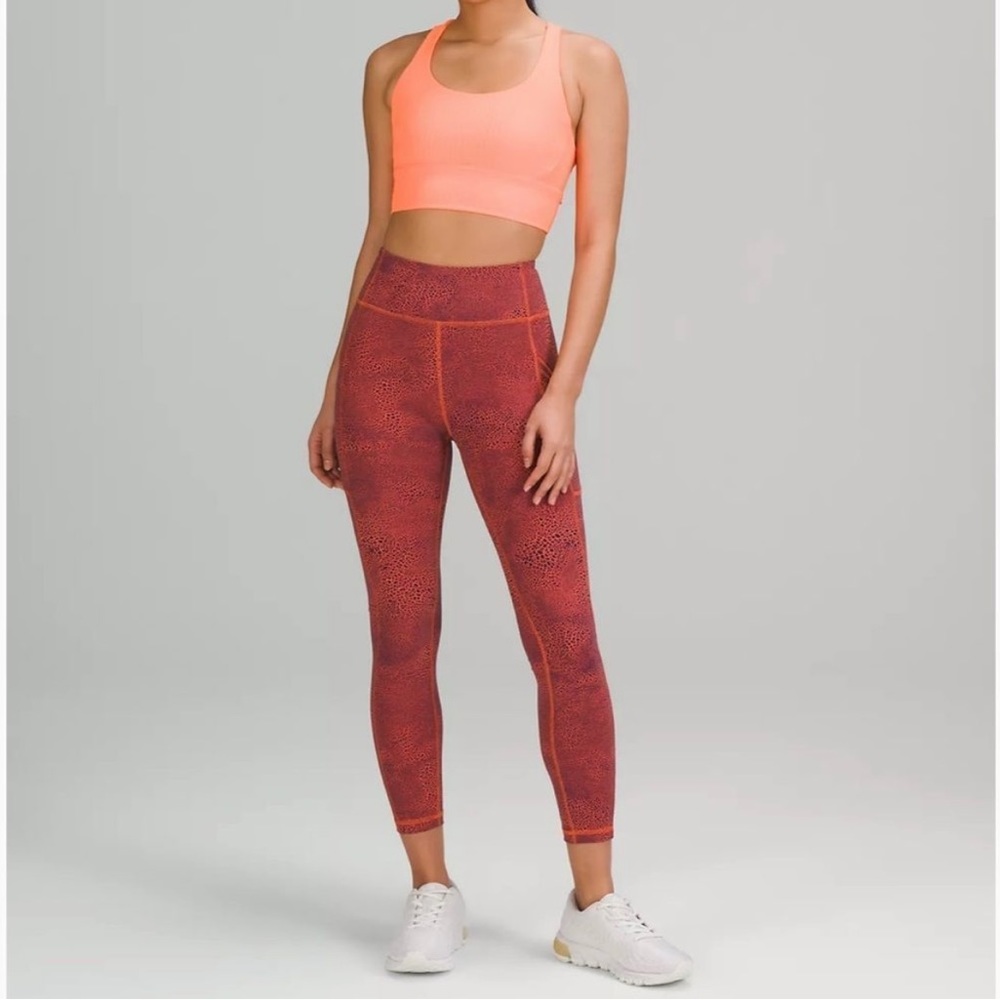 LULULEMON HR High
Rise Invigorate Tight CGWC Crackle
Orange Navy 8